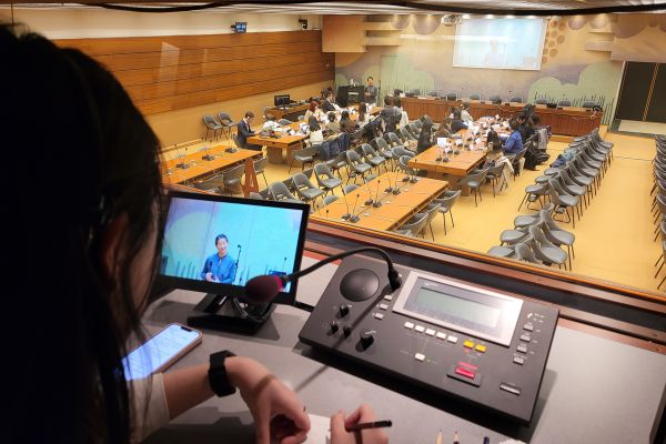 permasalahan yang dihadapi oleh interpreter